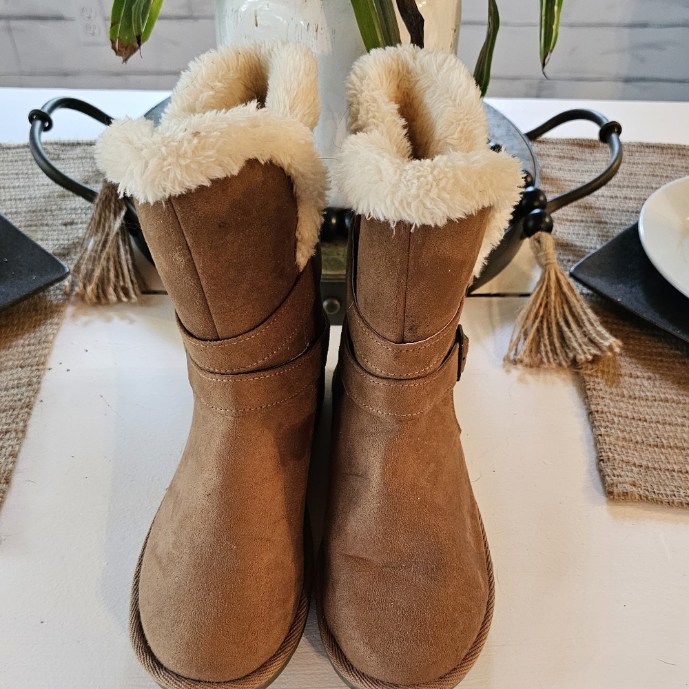 AirWalk Boots